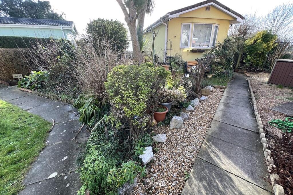 Main image of property: Cliffdale Gardens, Cosham, Portsmouth, Hampshire, PO6 3LZ