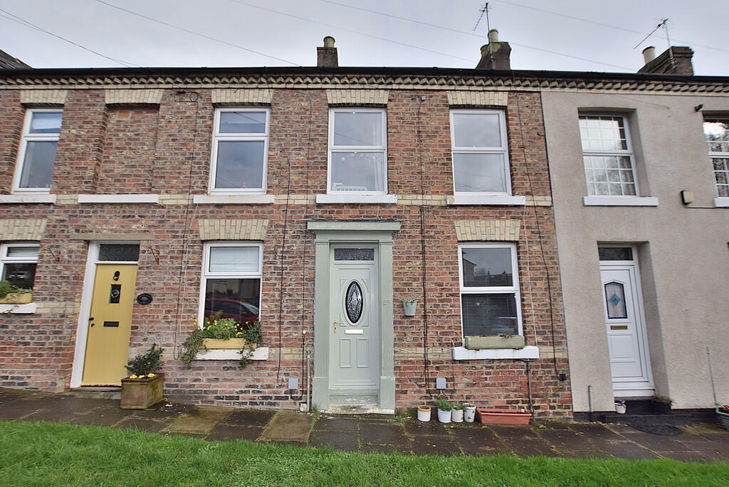2-bed terraced on Quakers Lane, Richmond, £145,000