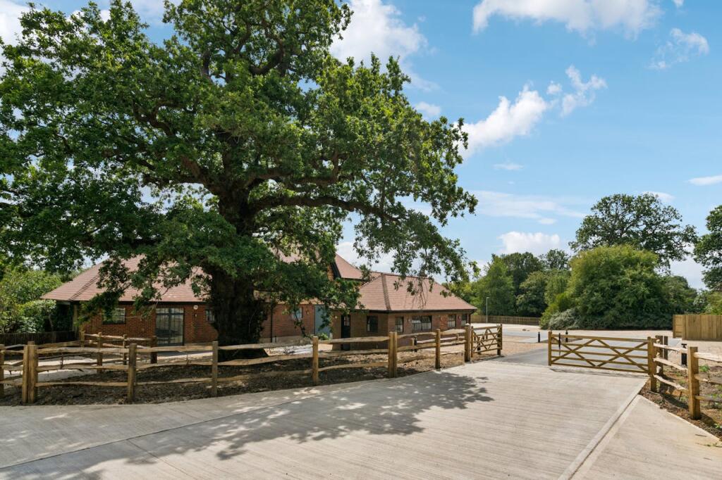 Sunninghill Park Dairy Entrance