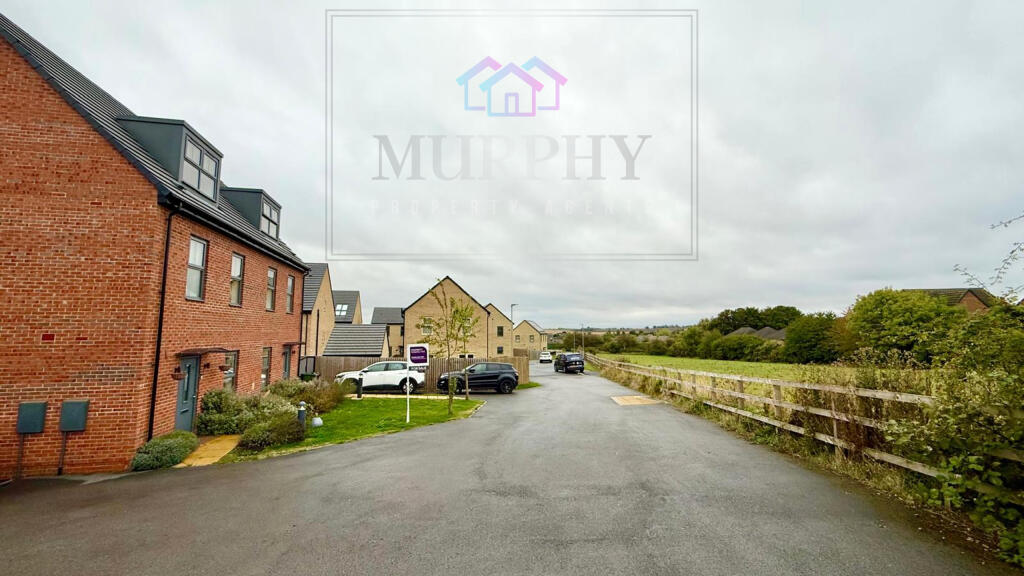 House in Wakefield, West Yorkshire - View 2