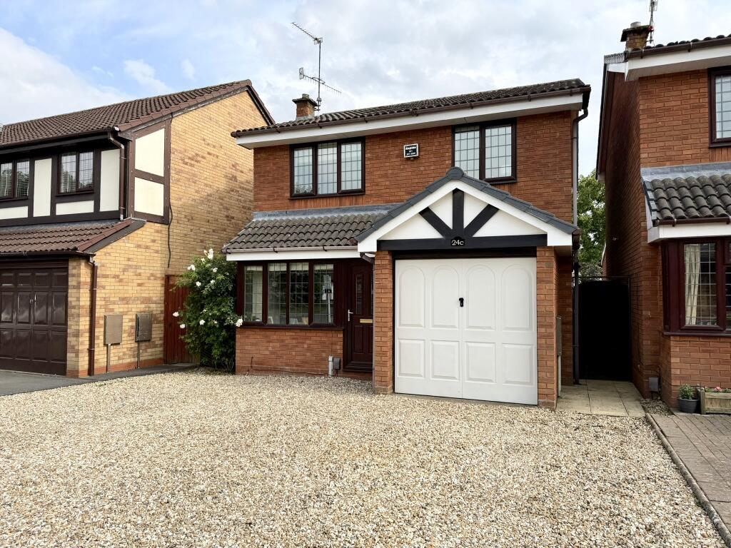 Main image of property: Heron Lane, Stratford-Upon-Avon, Warwickshire, CV37
