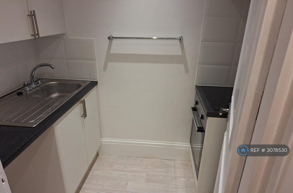 Apartment in Arun, Littlehampton - More