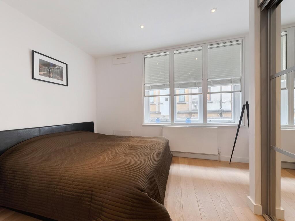 Apartment in London, Chinatown - View 4