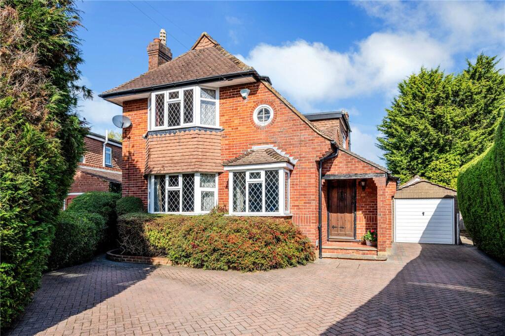 3-bed detached on Tattenham Way, Burgh Heath, Tadworth, Surrey, KT20, £825,000