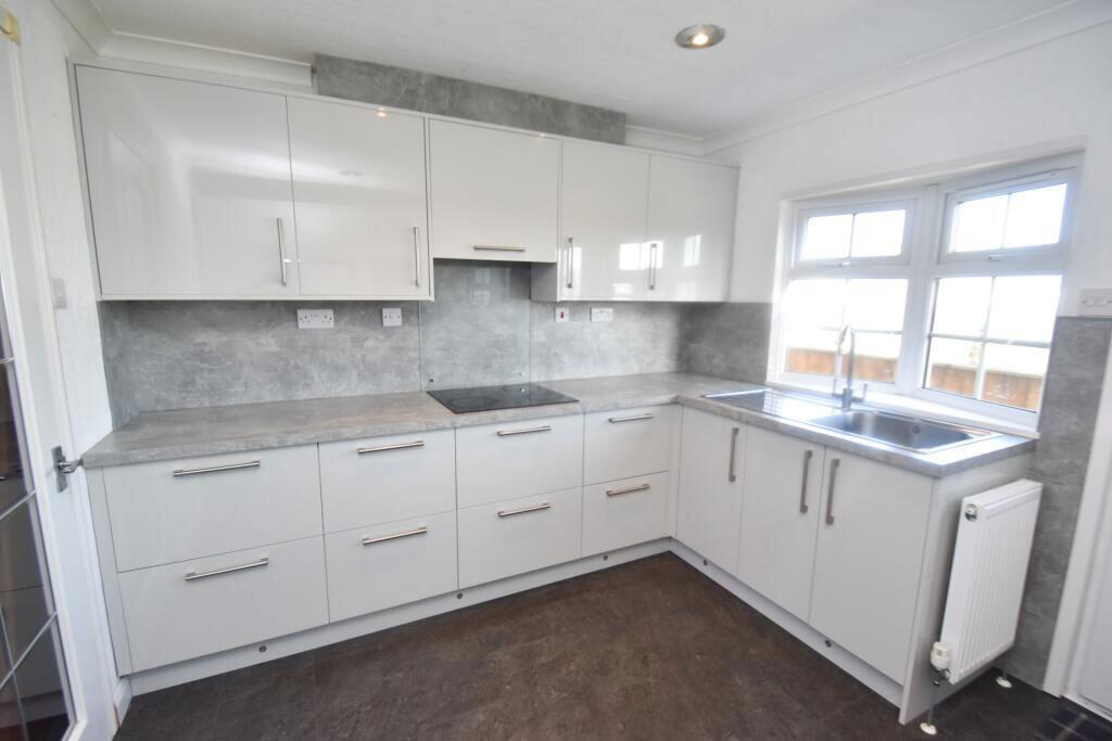 House in East Lindsey, Ingoldmells - View 2