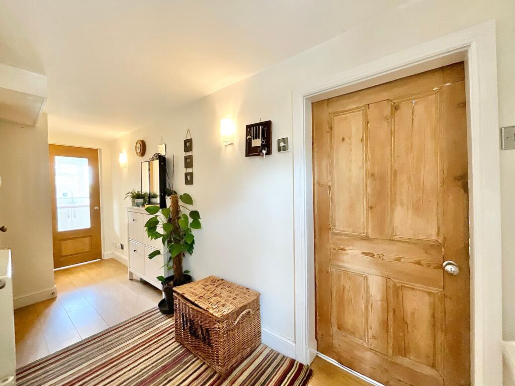 House in Stoke-on-Trent - View 5