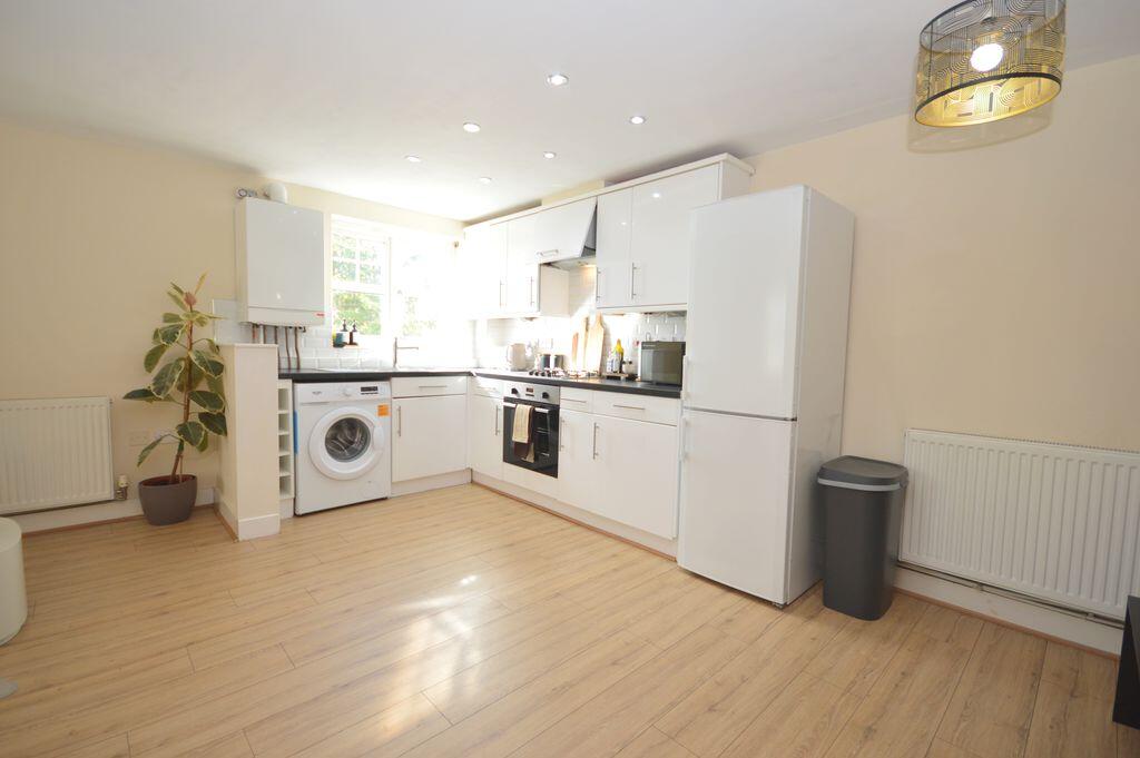 Bellflower Close, Widnes photo 3