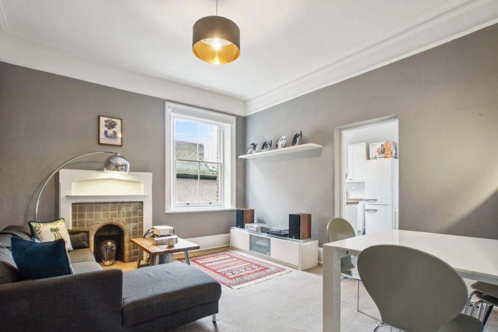 Main image of property: Wellesley Road, Chiswick, London, W4