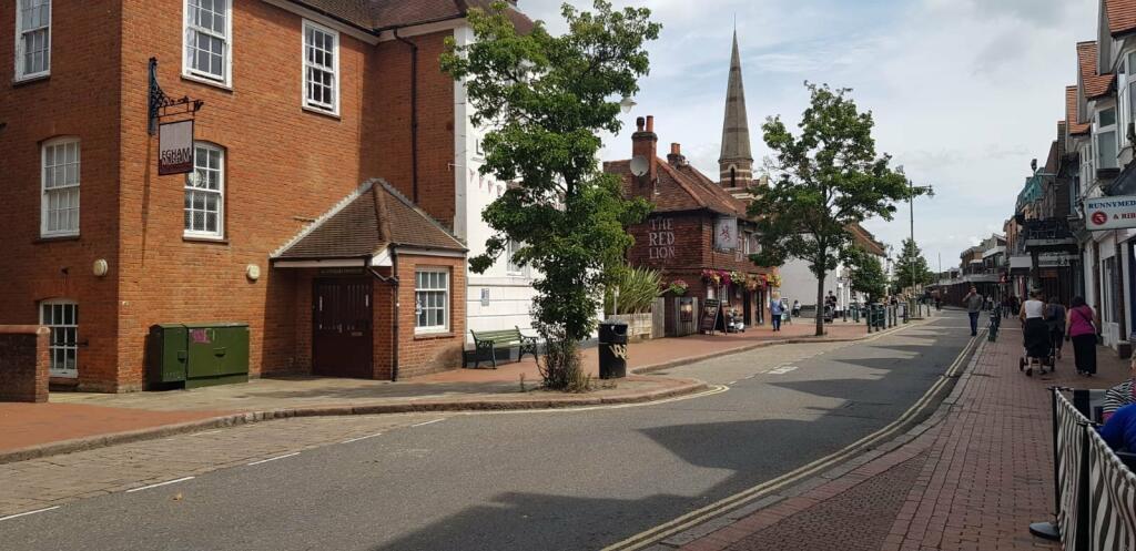 Rusham Road, Egham, Surrey, TW20 - View 2
