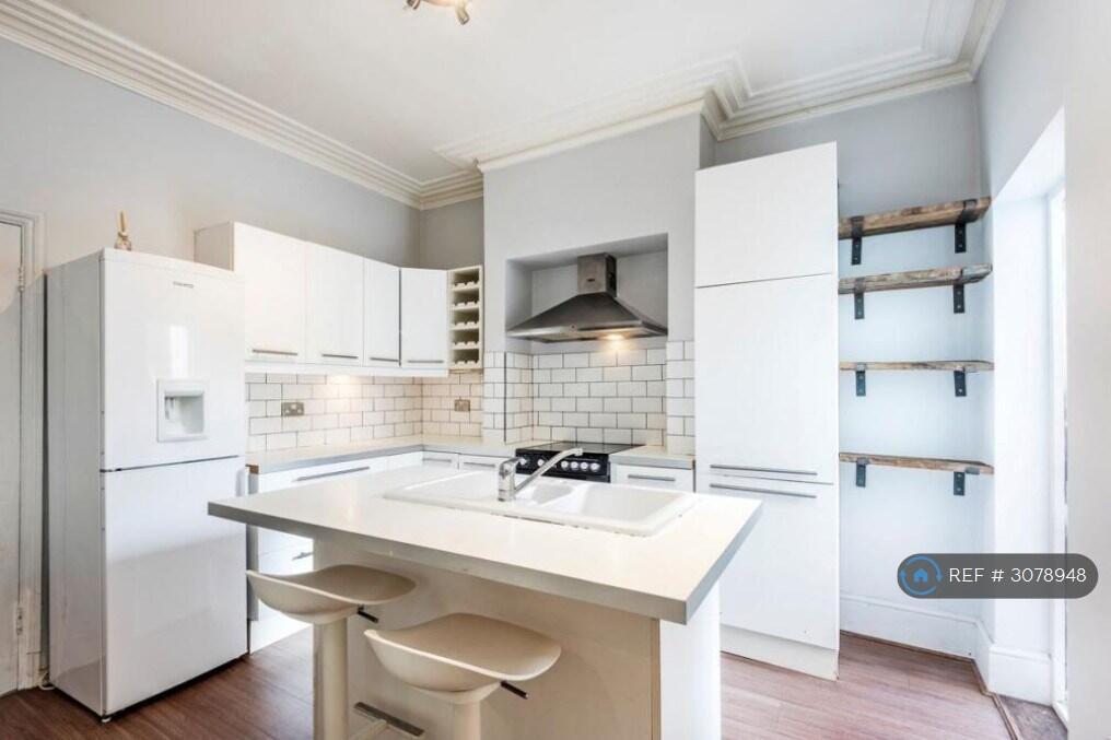 Apartment in London - View 4