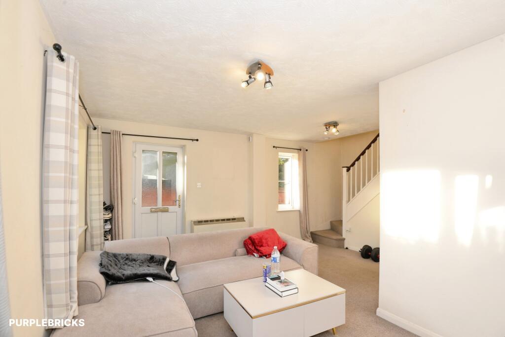 House in Wokingham - View 5