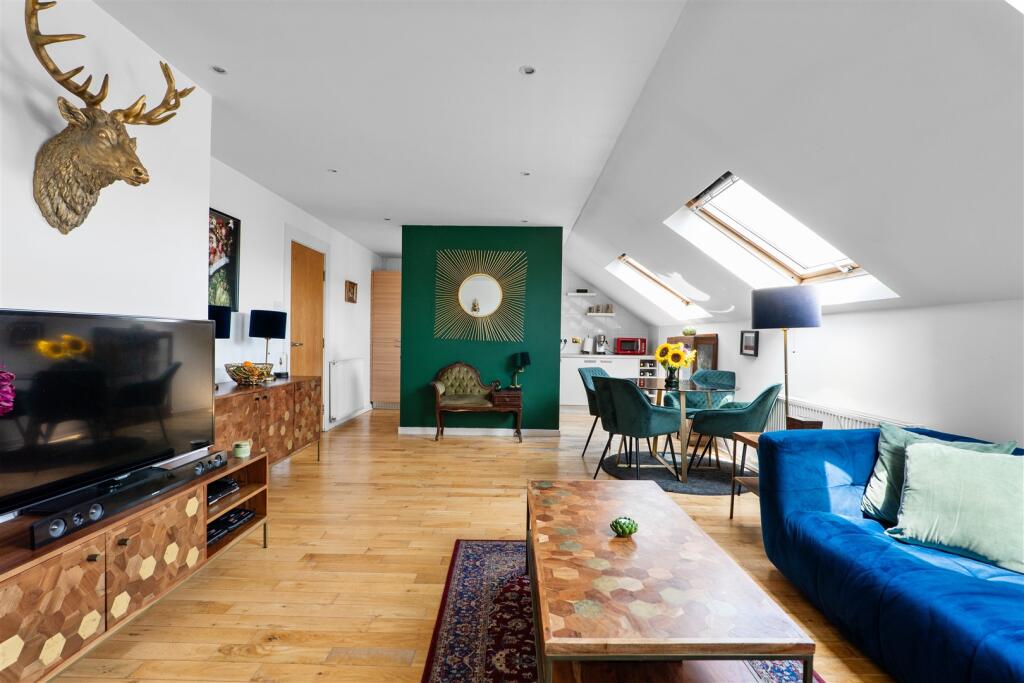 Apartment in Glasgow - View 4
