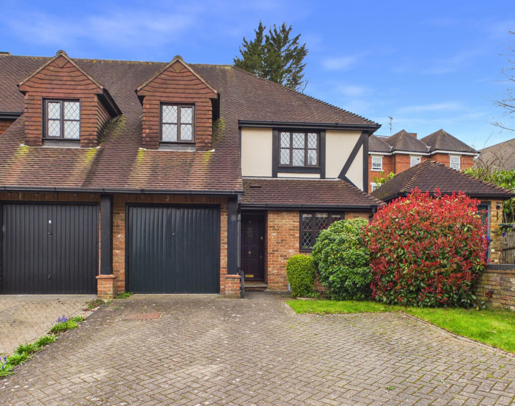 Main image of property: The Chyne, Gerrards Cross, Buckinghamshire, SL9