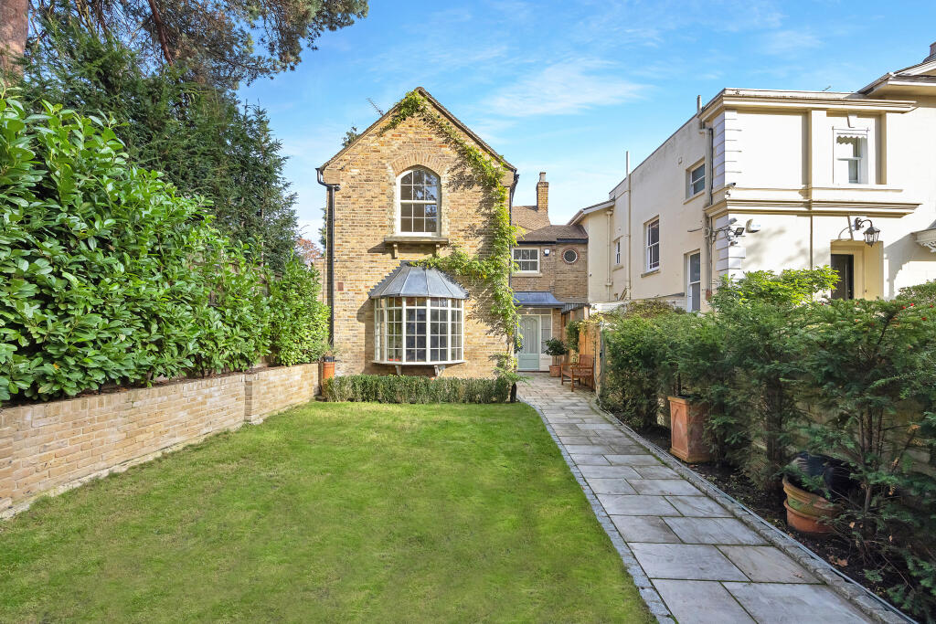 3-bed detached on Lee Road, London, SE3, £2,000,000