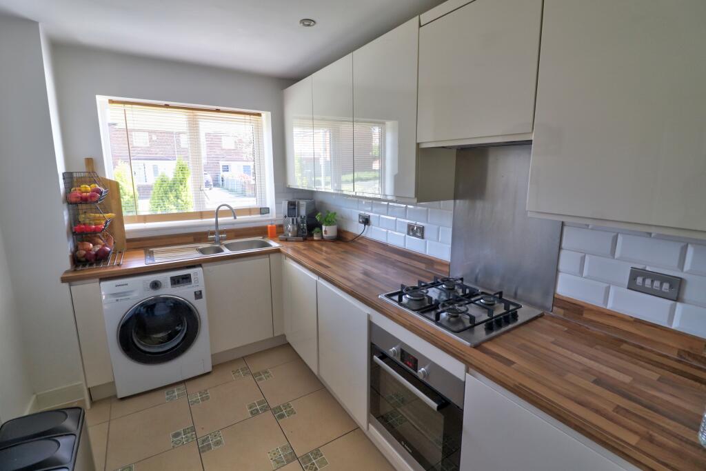 Windermere Road, Manchester, M24 photo 3