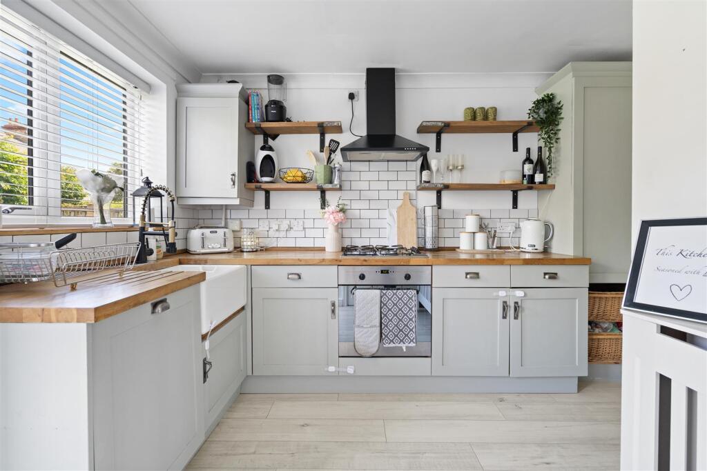 House in Stockton-on-Tees, Norton - View 2