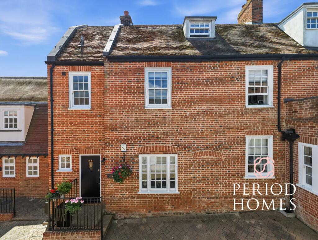 Main image of property: High Street, Billericay