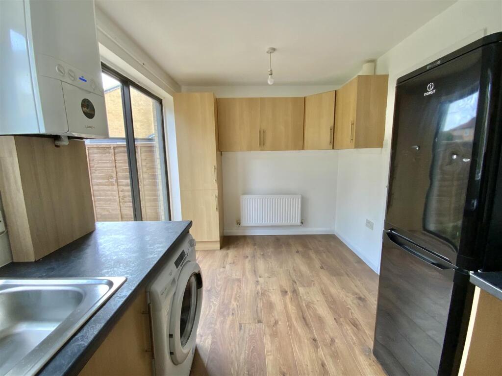 House in Milton Keynes, Browns Wood, Walton - View 4