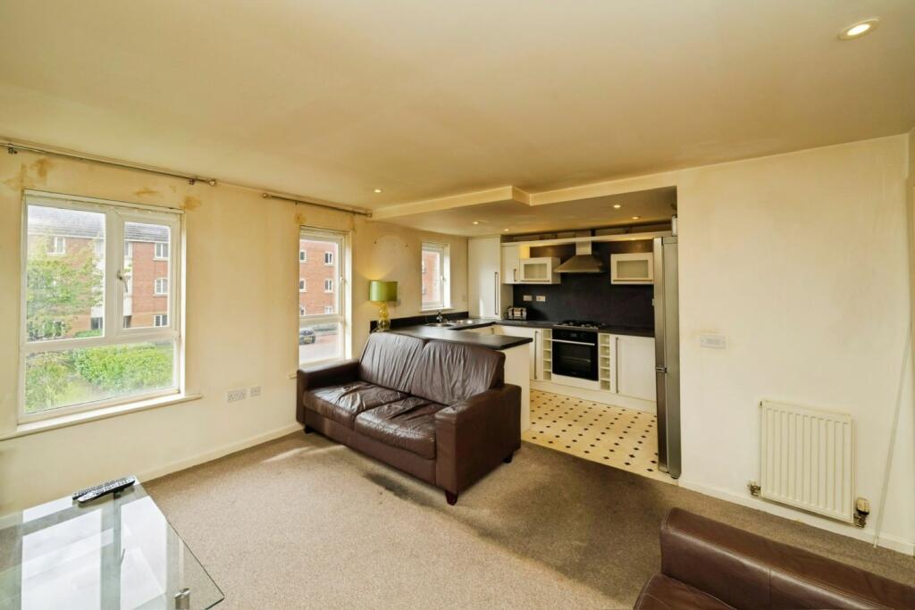 Apartment in Liverpool - More