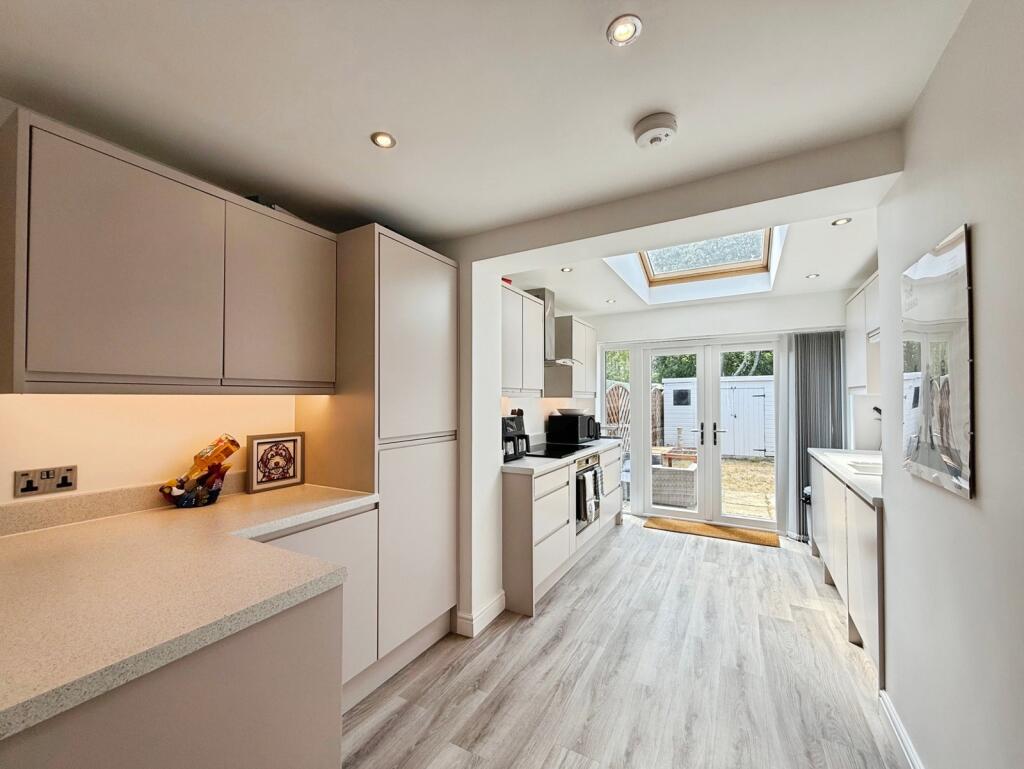 Lapin Lane, Basingstoke, Hampshire, RG22 - View 2