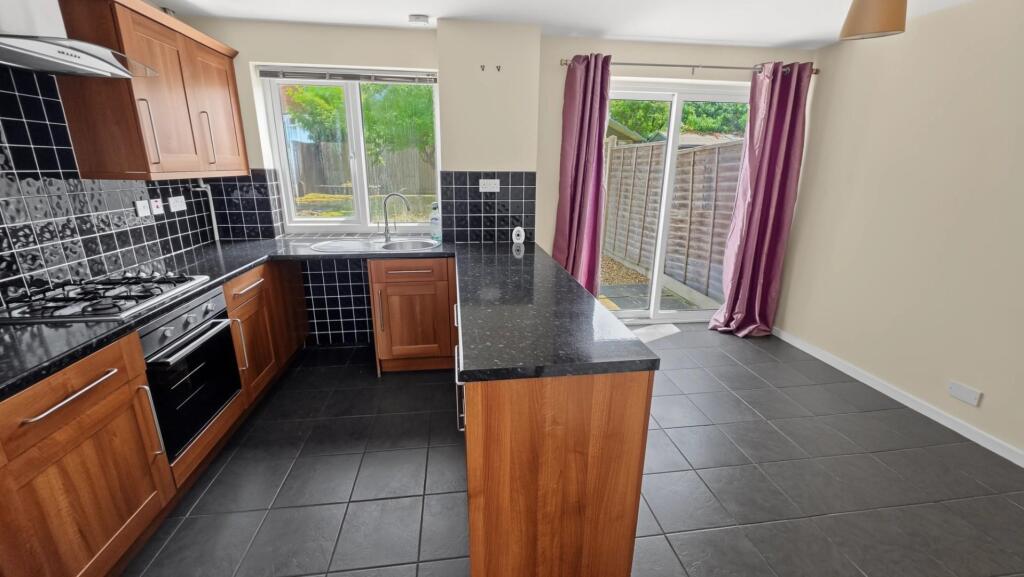 House in Northampton, Hartwell - View 2
