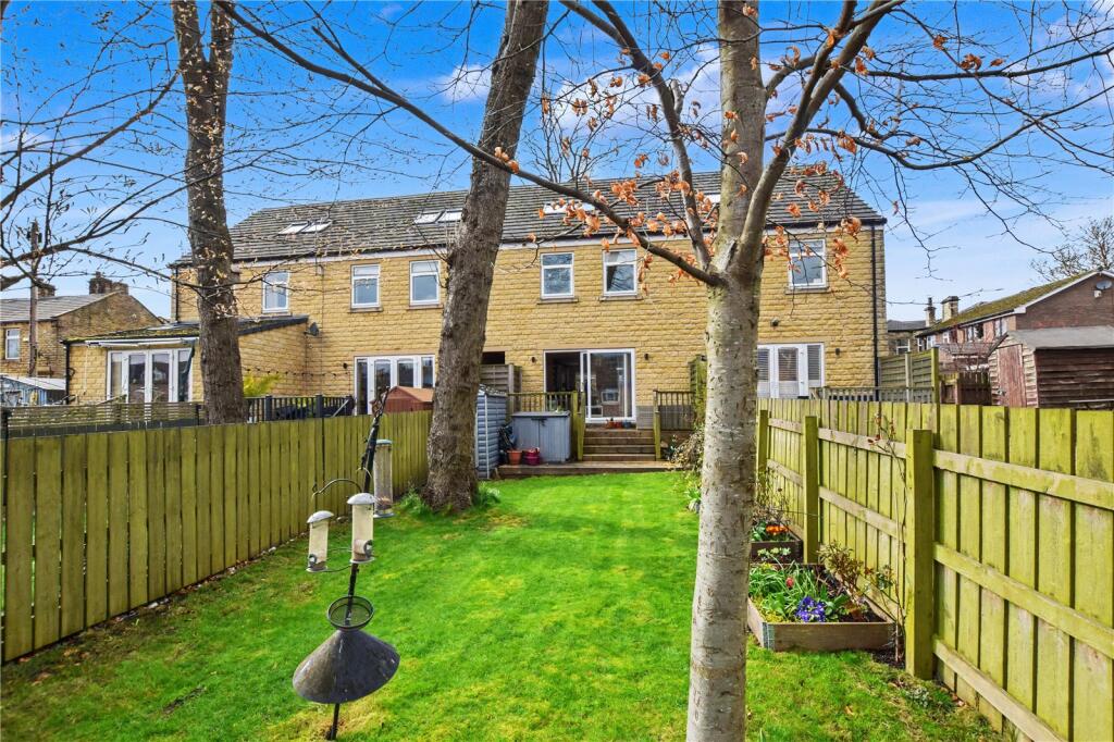 Sunfield Mews, Stanningley, Pudsey, West Yorkshire, West Yorkshire