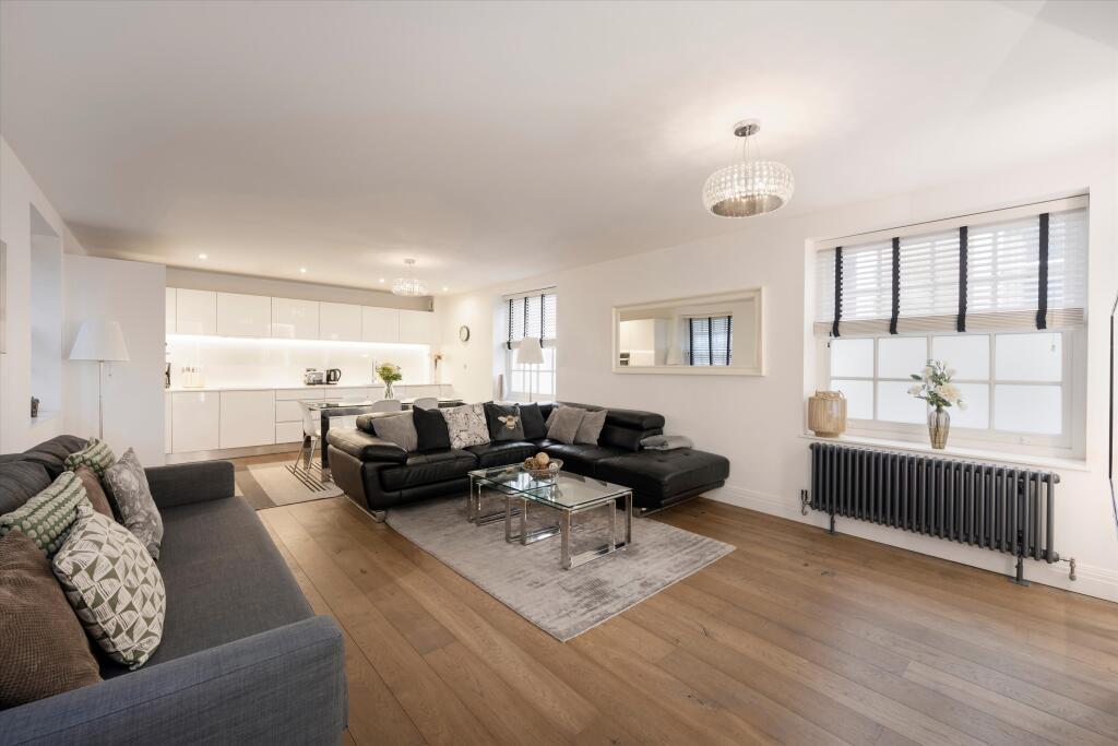 Main image of property: Exchange Court, London, WC2R