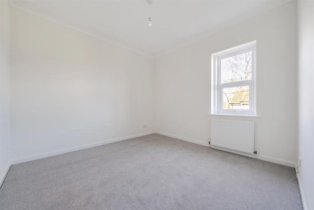 Apartment in Brighton - View 4