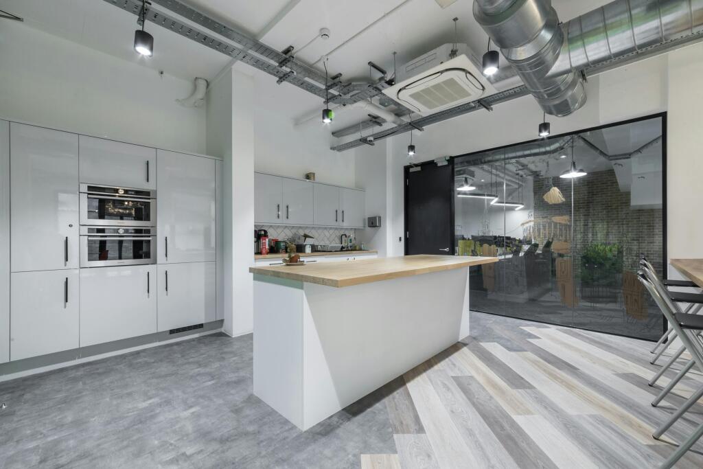 dining area 1.jpg
