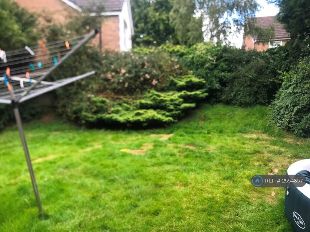 House in Stoke-on-Trent - View 5