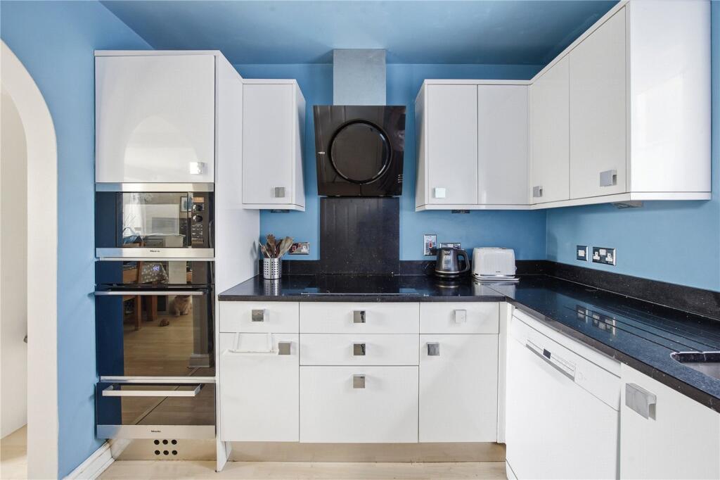 Main image of property: Emerson Way, Emersons Green, Bristol, Gloucestershire, BS16