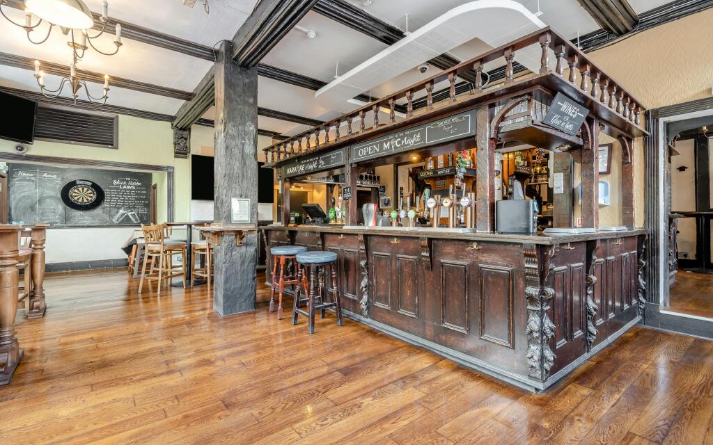 8702581-interior07.jpg