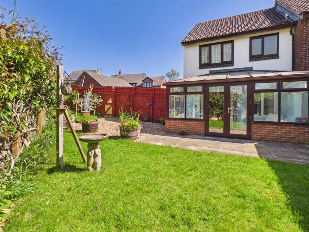 Main image of property: Boakes Drive, Stonehouse, Gloucestershire, GL10