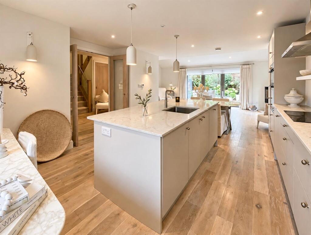 House in Peterborough - View 4
