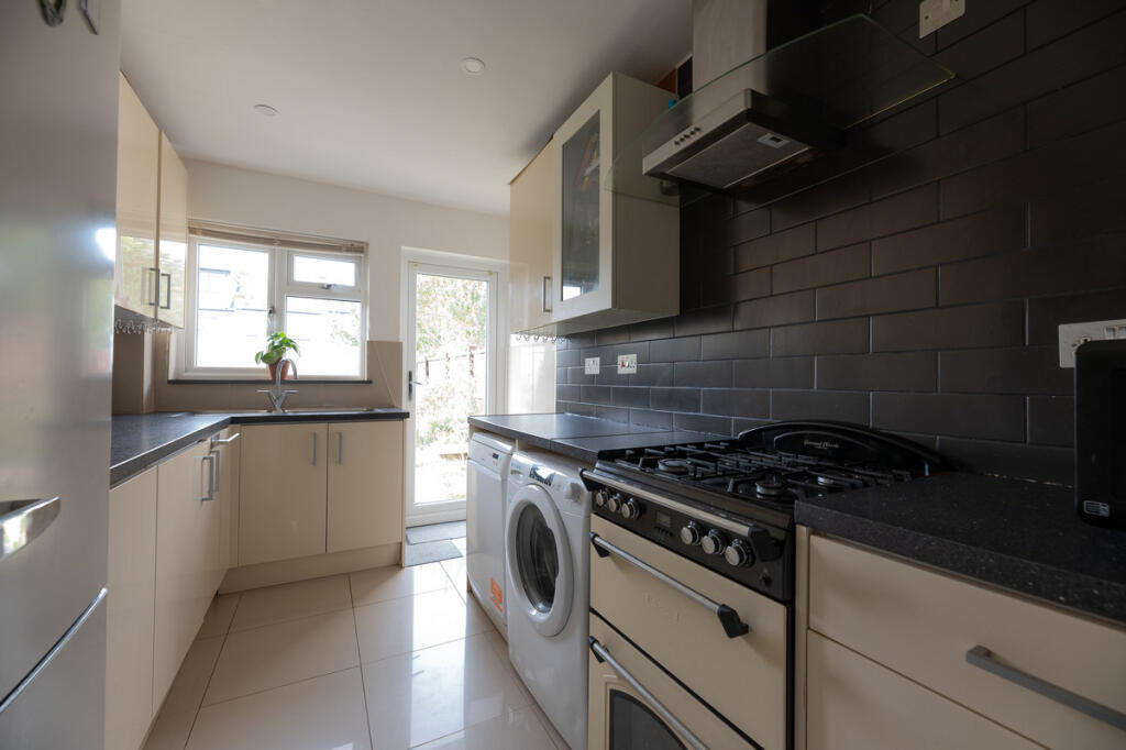 House in Southend-on-Sea, Leigh-on-Sea - View 4