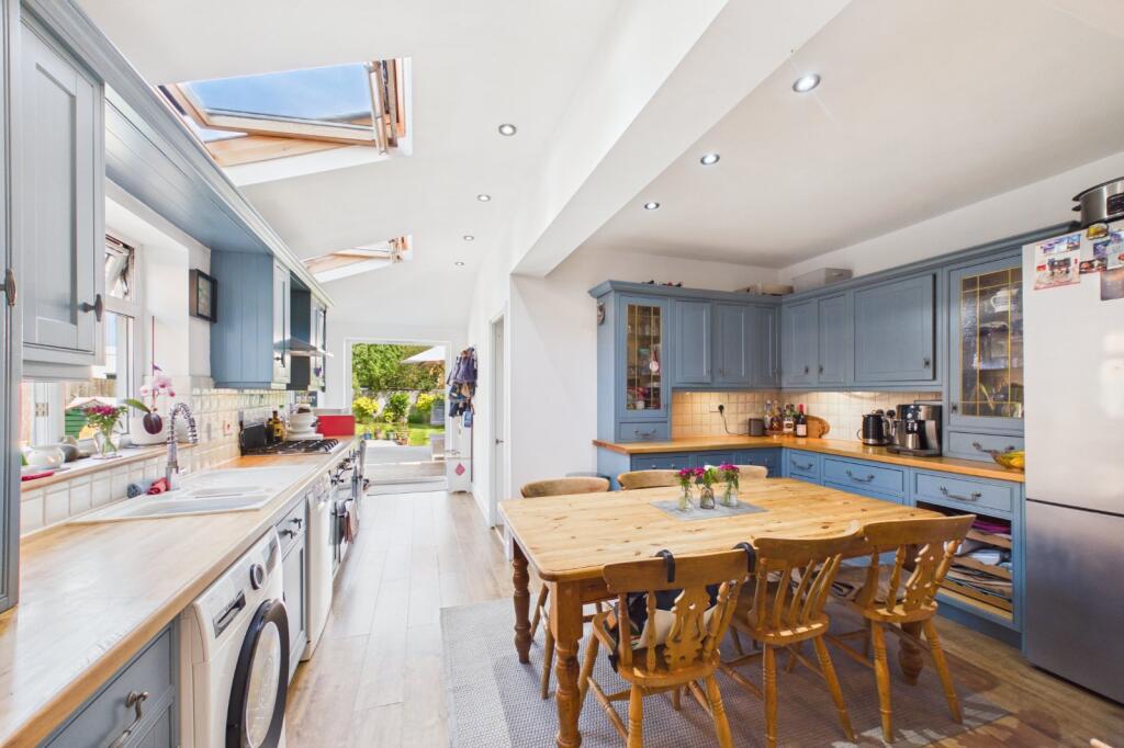 House in Berkshire, Windsor and Maidenhead - View 3