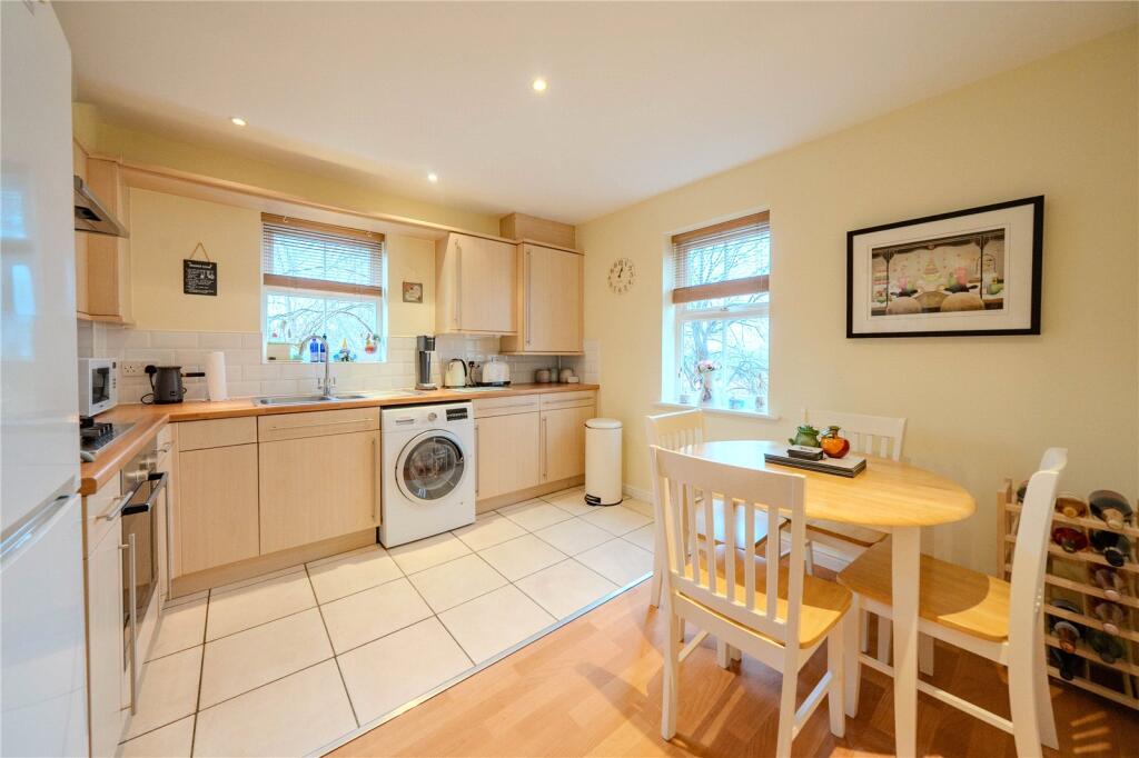 Charnley Drive, Mansion Gate, Chapel Allerton, Leeds photo 4
