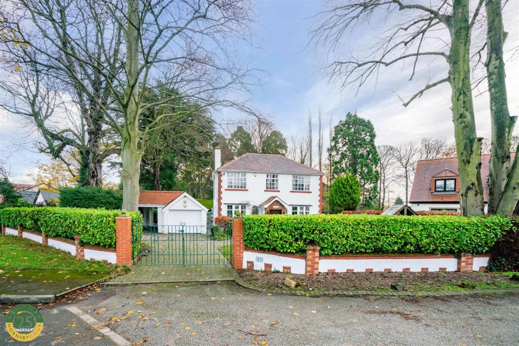 4-bed detached on Park Drive, Sprotbrough, Doncaster, £675,000