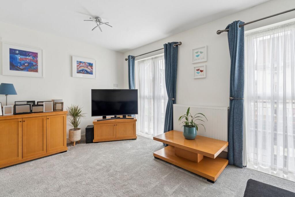 House in Slough - View 4