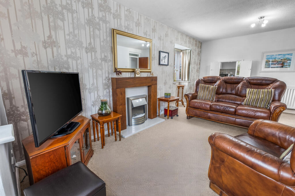 Additional image 6 of Flat 3, Raglan Court, 30 New Road, Bromsgrove B60 2JJ