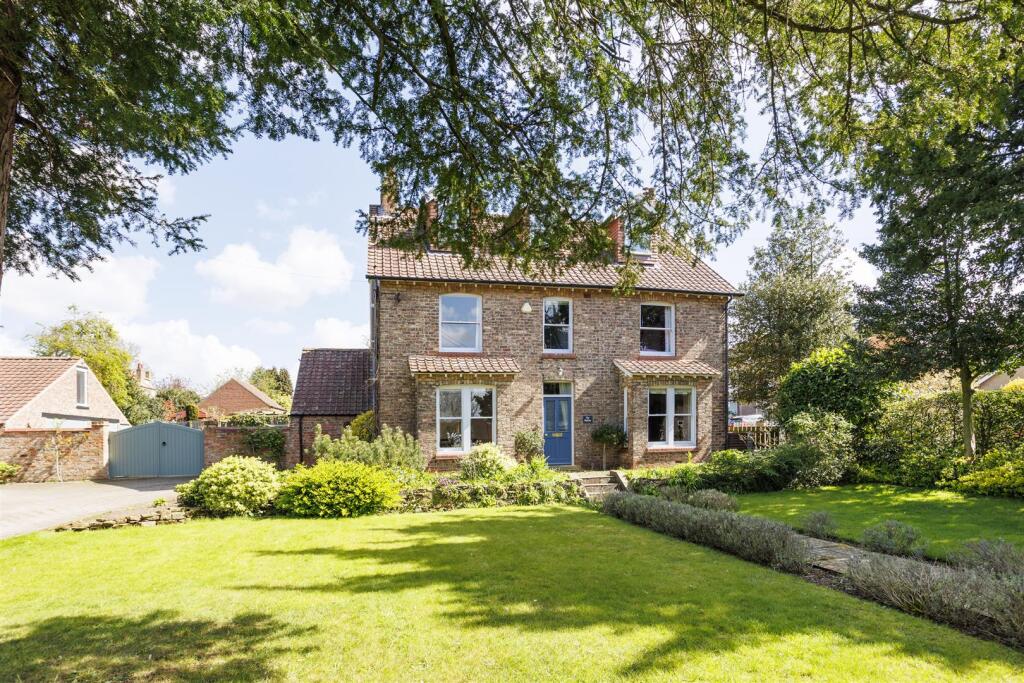 Main image of property: Thirsk Road, Easingwold