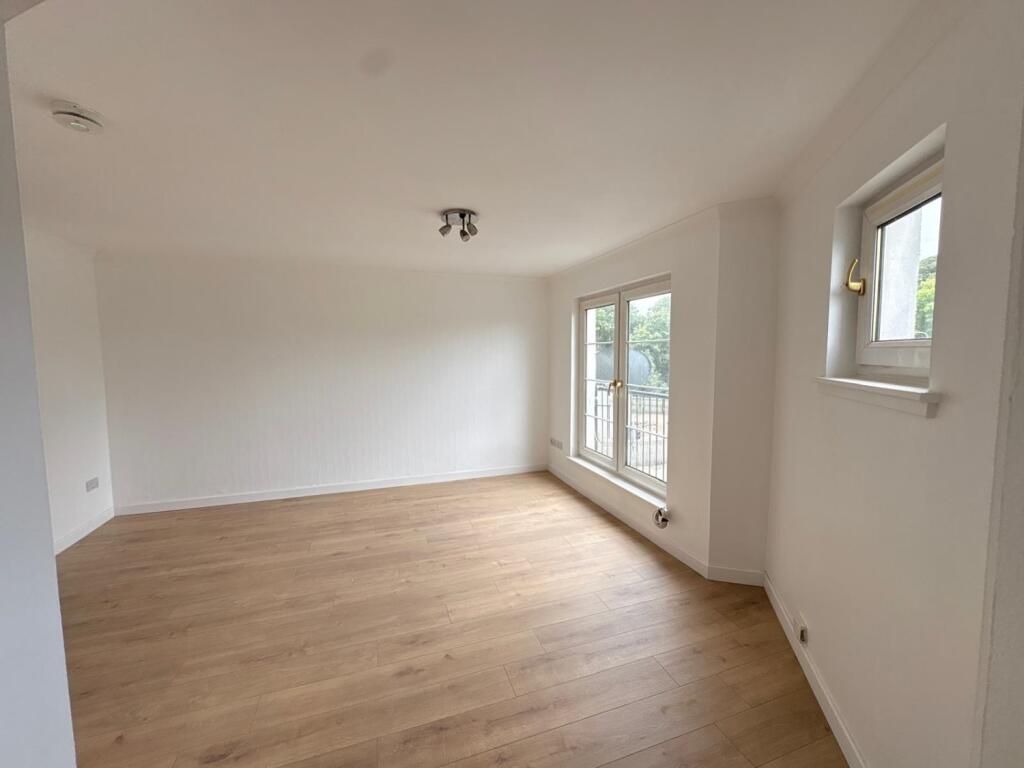 Apartment in Edinburgh - View 3