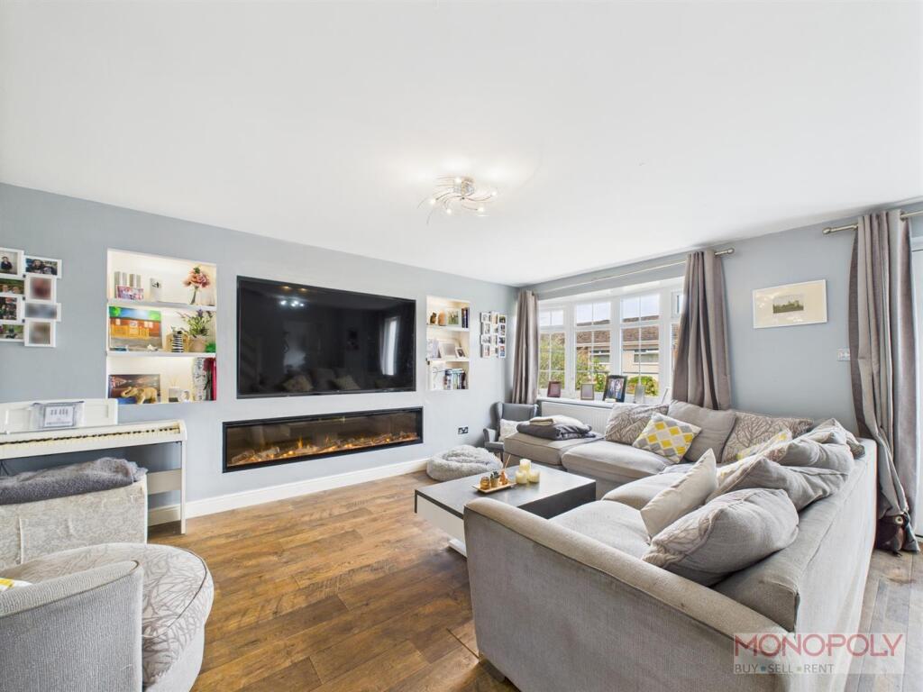 Willow Drive, Llay, Wrexham photo 3