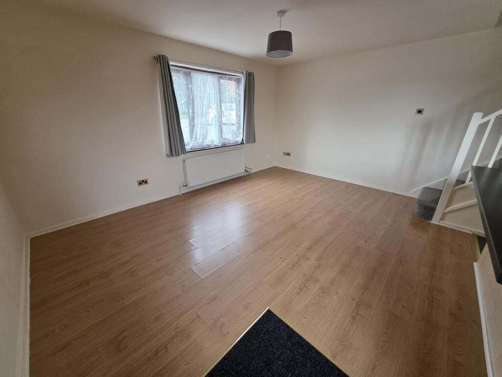 Additional image 2 of Lyde Road