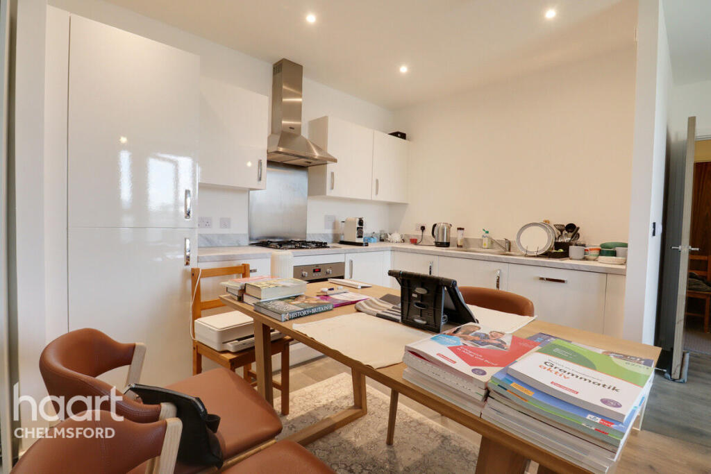 Apartment in Chelmsford, Moulsham - View 4