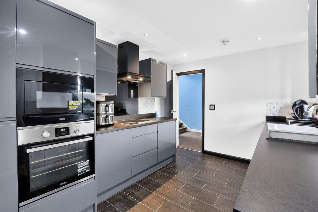 House in Paisley - More