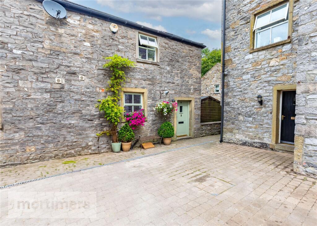 Ribblesdale Court, Gisburn, Clitheroe, Lancashire, BB7 - View 6