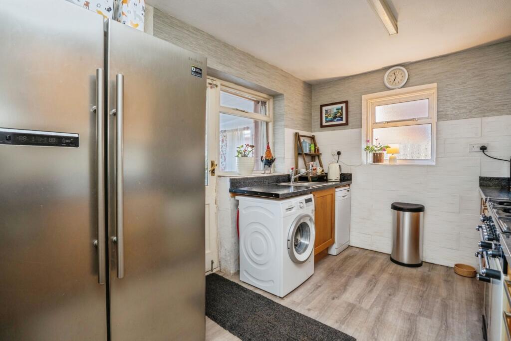 House in East Hampshire, Horndean - More