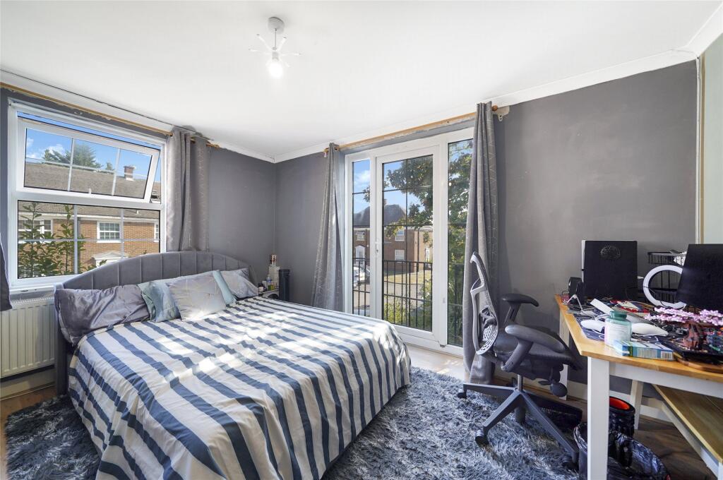House in London - View 3