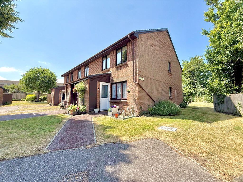 Main image of property: Oak Close, Dunstable